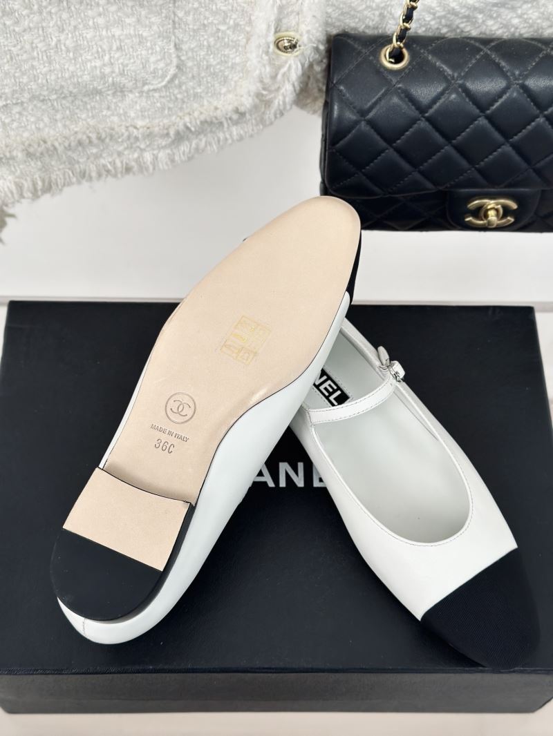 Chanel Low Shoes